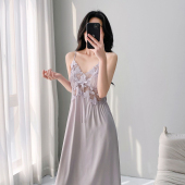 2026新款 冰丝睡裙蕾丝花边带胸垫 春夏吊带睡衣女纯欲宫廷风长款