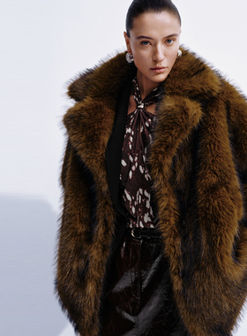 UR国内2025冬季女装简约休闲时尚气质毛感宽松外套UWG150145