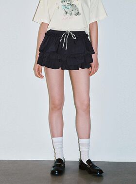 UR国内2026夏季女都市撞色拼接不规则蛋糕超短半裙UYU560033