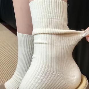 美拉德坑条女袜子韩东大门秋冬新款无骨棉质双针自然边中筒堆堆袜