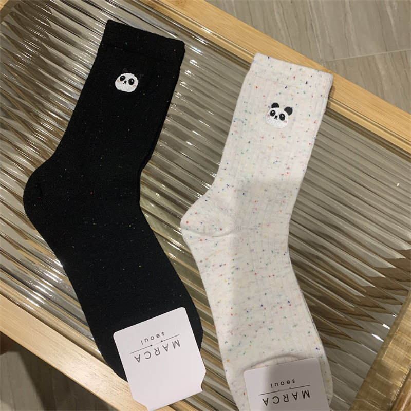 韩国新款刺绣熊猫中筒袜女