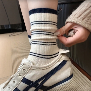 现货韩系东大门秋冬新款女袜子网红款撞色条纹布标棉质中筒堆堆袜
