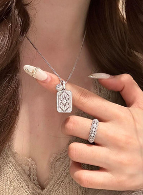 锆石镂空方形吊坠项链轻奢小众中