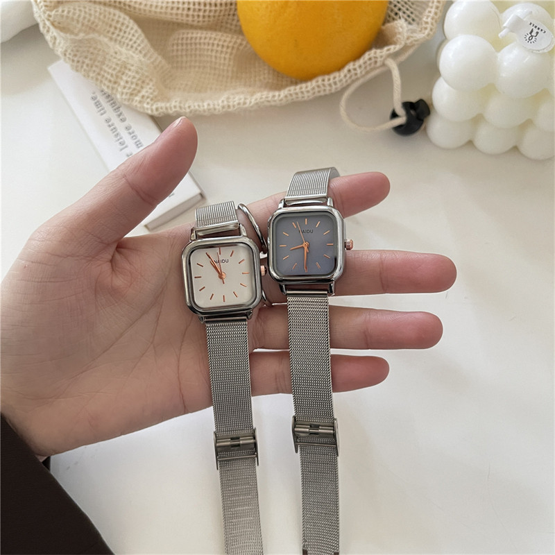 小众设计轻奢方形手表女款ins风简约气质学生高级感精致百搭女表