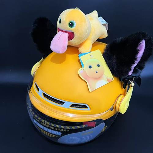 新款奶龙头盔装饰品电动车摩托车外卖头盔配饰滑雪公仔回头率超高