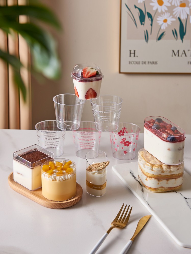 布丁杯果冻慕斯杯甜品台一次性塑料透明杯子方形木糠杯带盖斜口