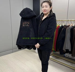 大码女装2023新款宽松显瘦休闲连帽烫钻牛仔外套加绒冬款夹克女