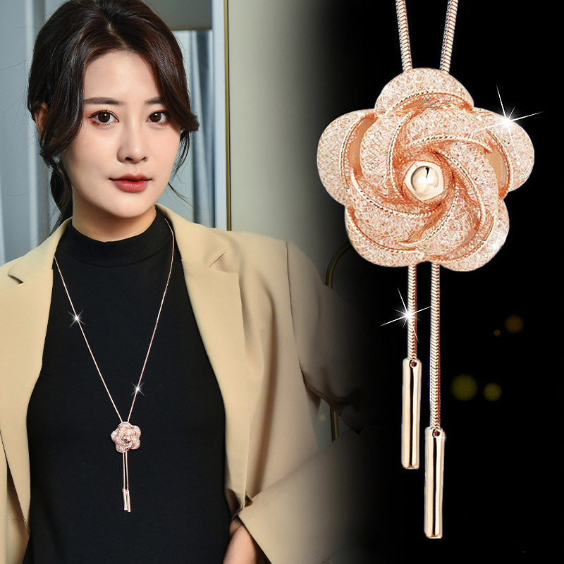 厂家直销韩版复古玫瑰花毛衣链女春夏长款网花吊坠项链挂件配饰品