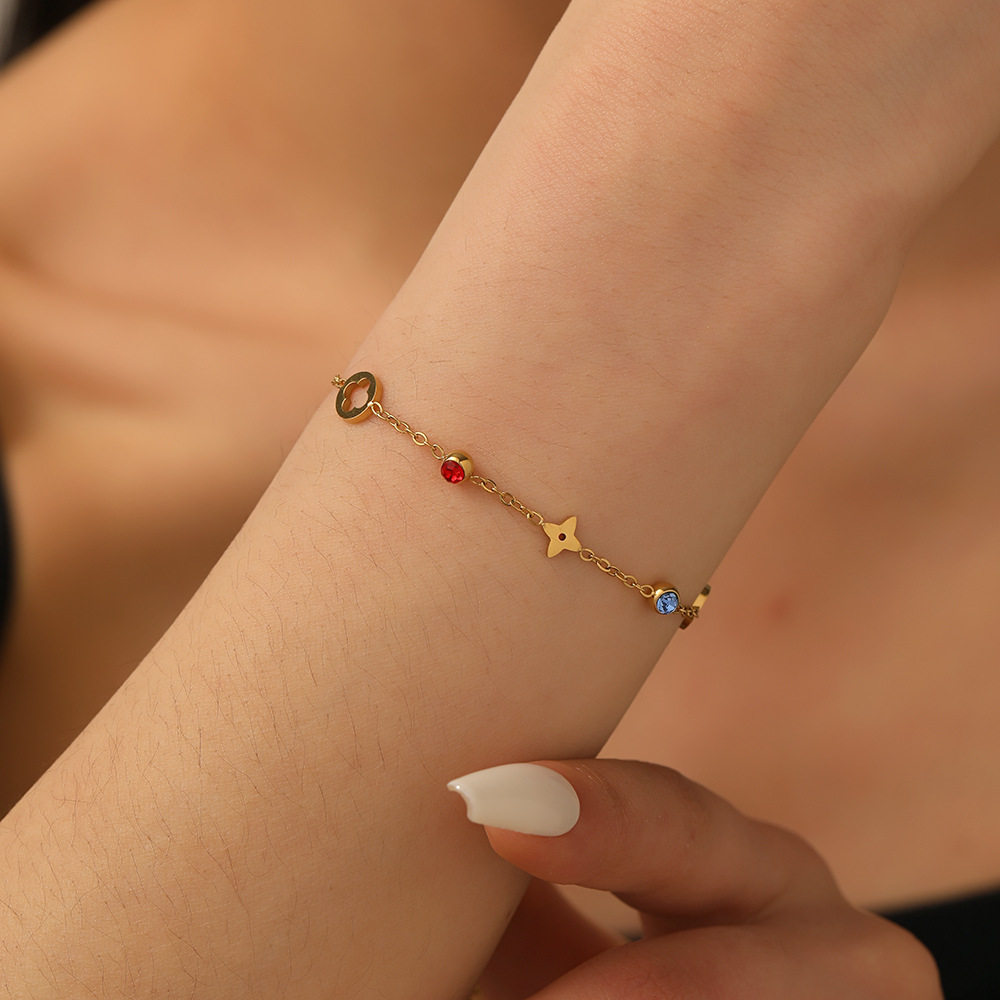 彩钻四叶花手链女镶钻18k手饰品