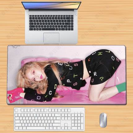 HyunA泫雅鼠标垫周边kpop同款超大号键盘垫桌垫腕垫滑鼠垫可定制