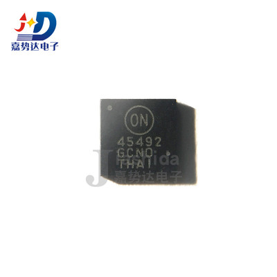 NCP45492XMNTWG 丝印：45492 电流感应放大器 QFN32 全新