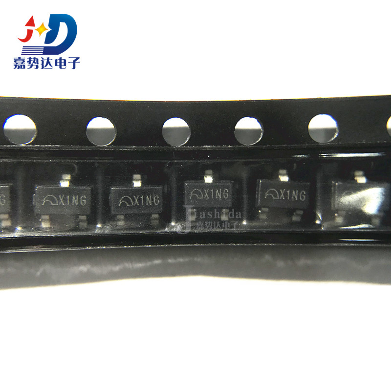 ME2805A263M3G 丝印:X1NG 电压检测复位IC 封装SOT23-3 全新