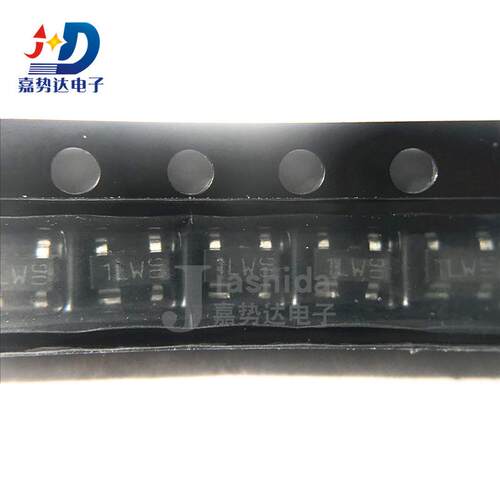 BCV61C 丝印：1LW 双型晶体管 NPN三极管(BJT) SOT-143 全新