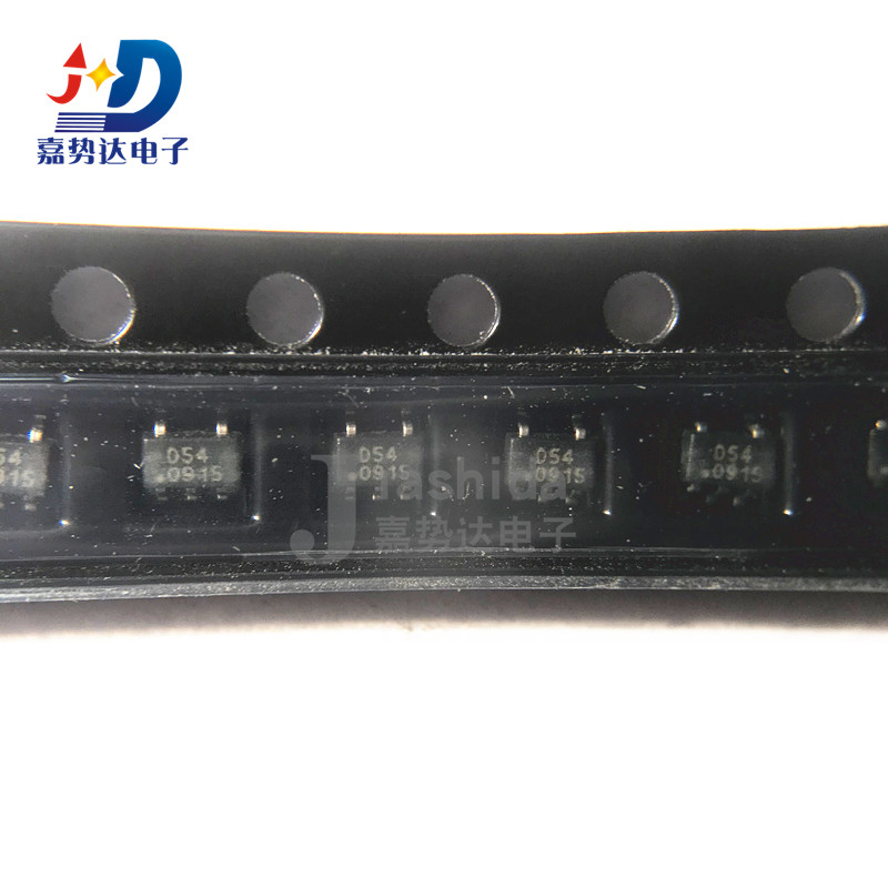PACDN044YB5R 丝印：D54 ESD抑制器/TVS二极管 SOT353 全新