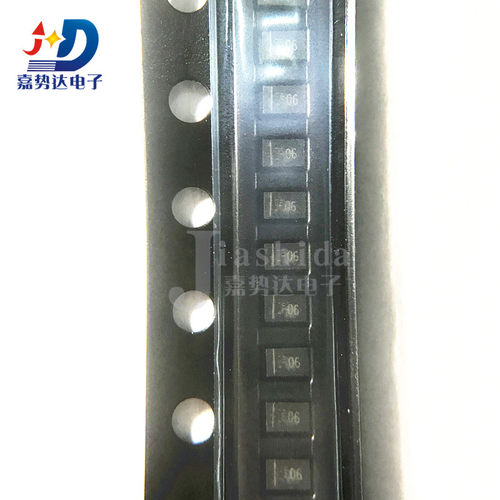 UCLAMP0571P.TNT 丝印：06 ESD抑制器/TVS 二极管 QFN 全新