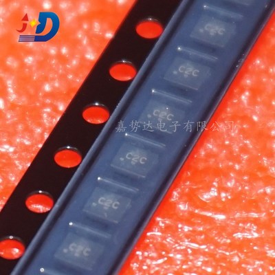 EMI2121MTTAG 丝印：C2C WDFN8 ESD抑制器/TVS 二极管 全新