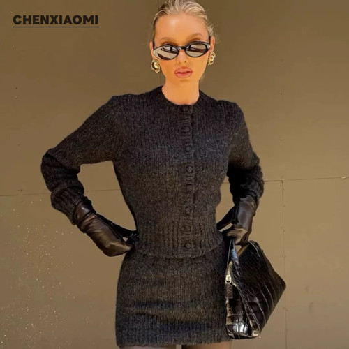 【蜜蜜家】欧美辣妹圆领收腰长袖上衣+低腰包臀短裙两件套25/M110