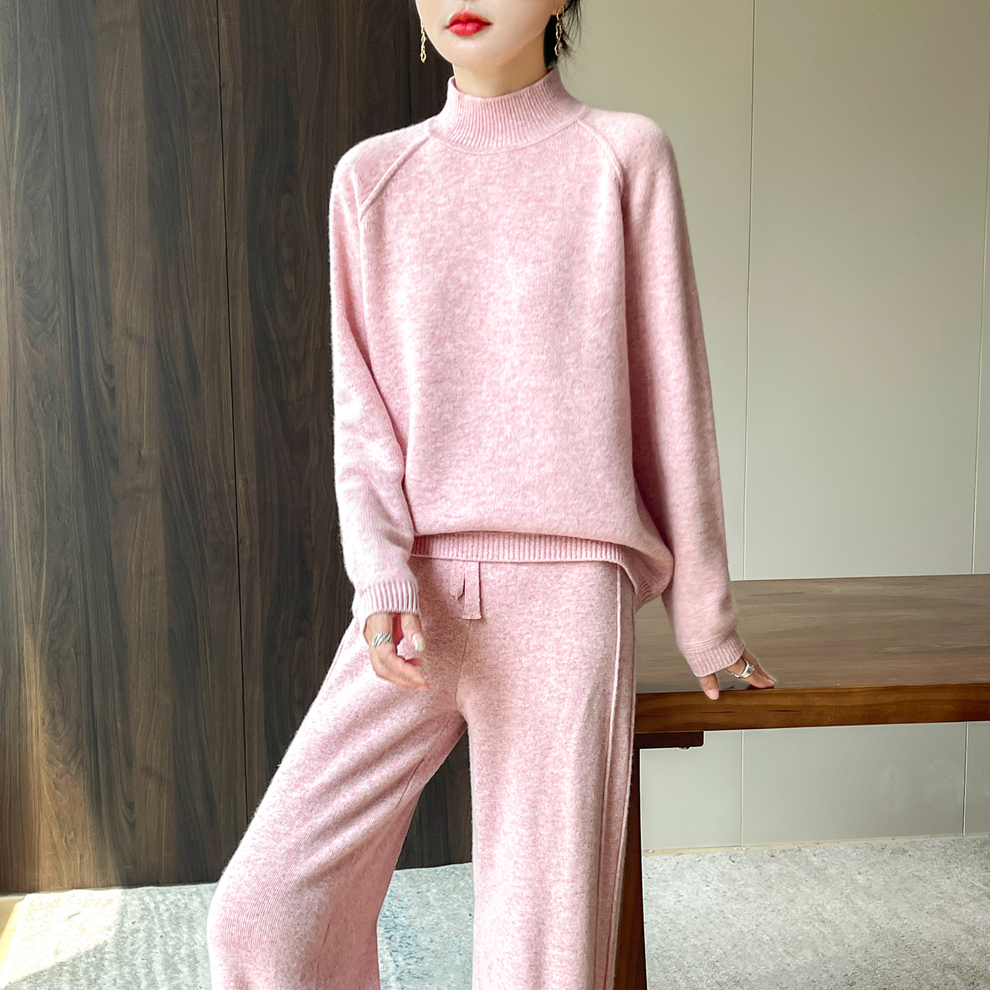 【巴素兰丝光羊毛】半高领插肩超软羊毛平面简约