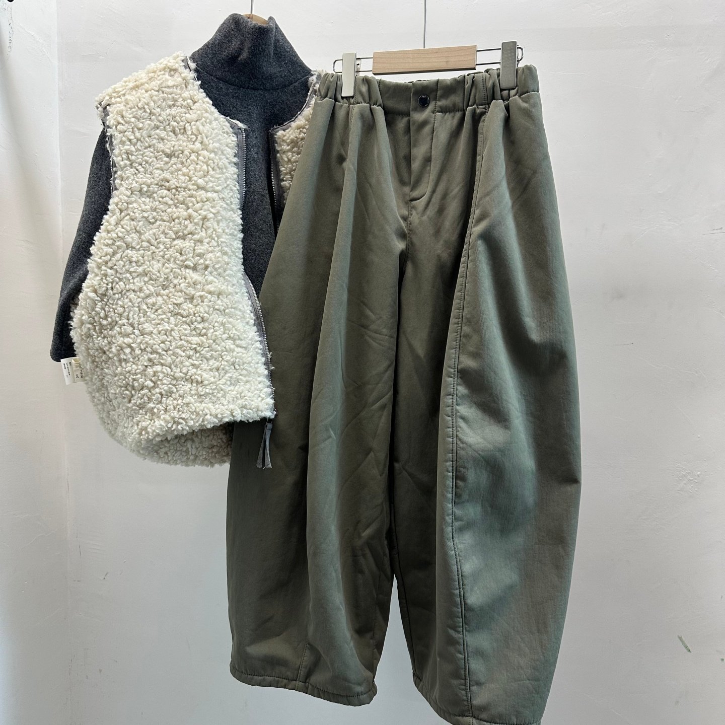 现货童装秋冬男女童小众拉链毛毛马甲双面背心灰色卫衣休闲裤套装,童装/婴儿装/亲子装,套装,淘宝优惠券,粉丝福利购,淘宝优惠卷