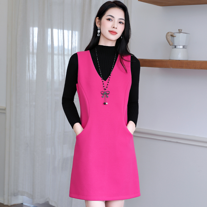 毛呢背心裙无袖马甲裙高端玫红色2025秋冬新款通勤宽松中厚连衣裙