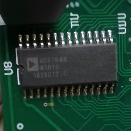 AD976AR AD976ARZ  AD976AAR AD976ABR SOP28 16位模拟数字转换器