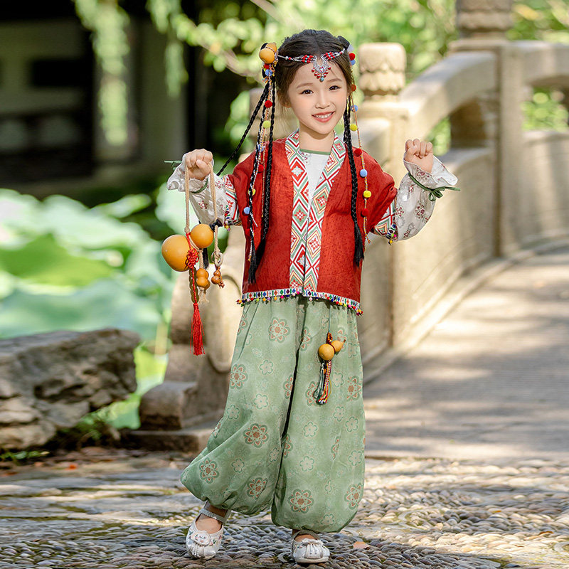 女童汉服套装民族风舞蹈表演服