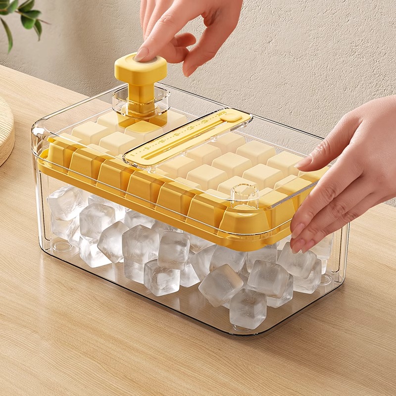 冻冰块模具按压冰格制冰神器带盖食品级自制制冰盒家用冰箱储存盒