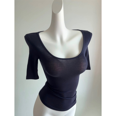 韩国姐姐人手一件！显瘦大U领中袖纯欲T恤莱赛尔天丝羊毛正肩上衣