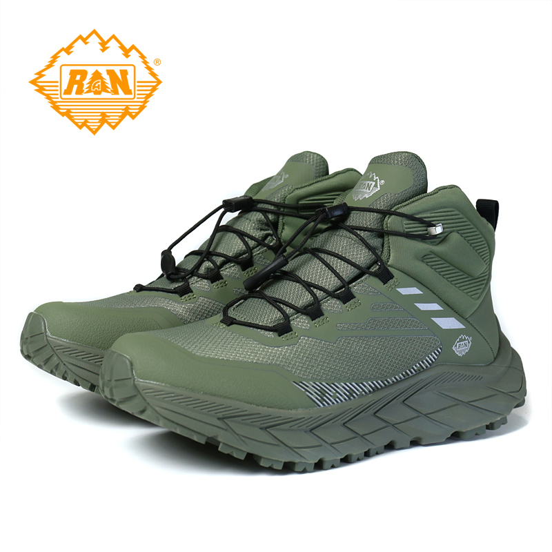 户外徒步鞋男女软底轻量化登山鞋