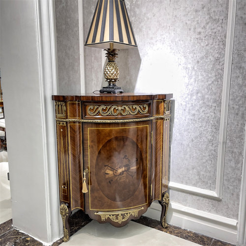 装饰柜餐边柜实木黄铜配饰三角柜