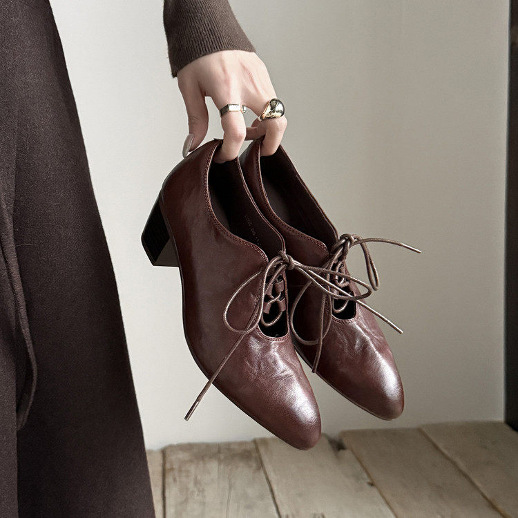 5cm法式复古真皮粗跟系带小皮鞋2026春秋款尖头高跟深口通勤单鞋