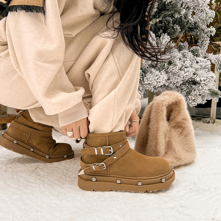 砂花朵铆钉厚底雪地靴加绒保暖防