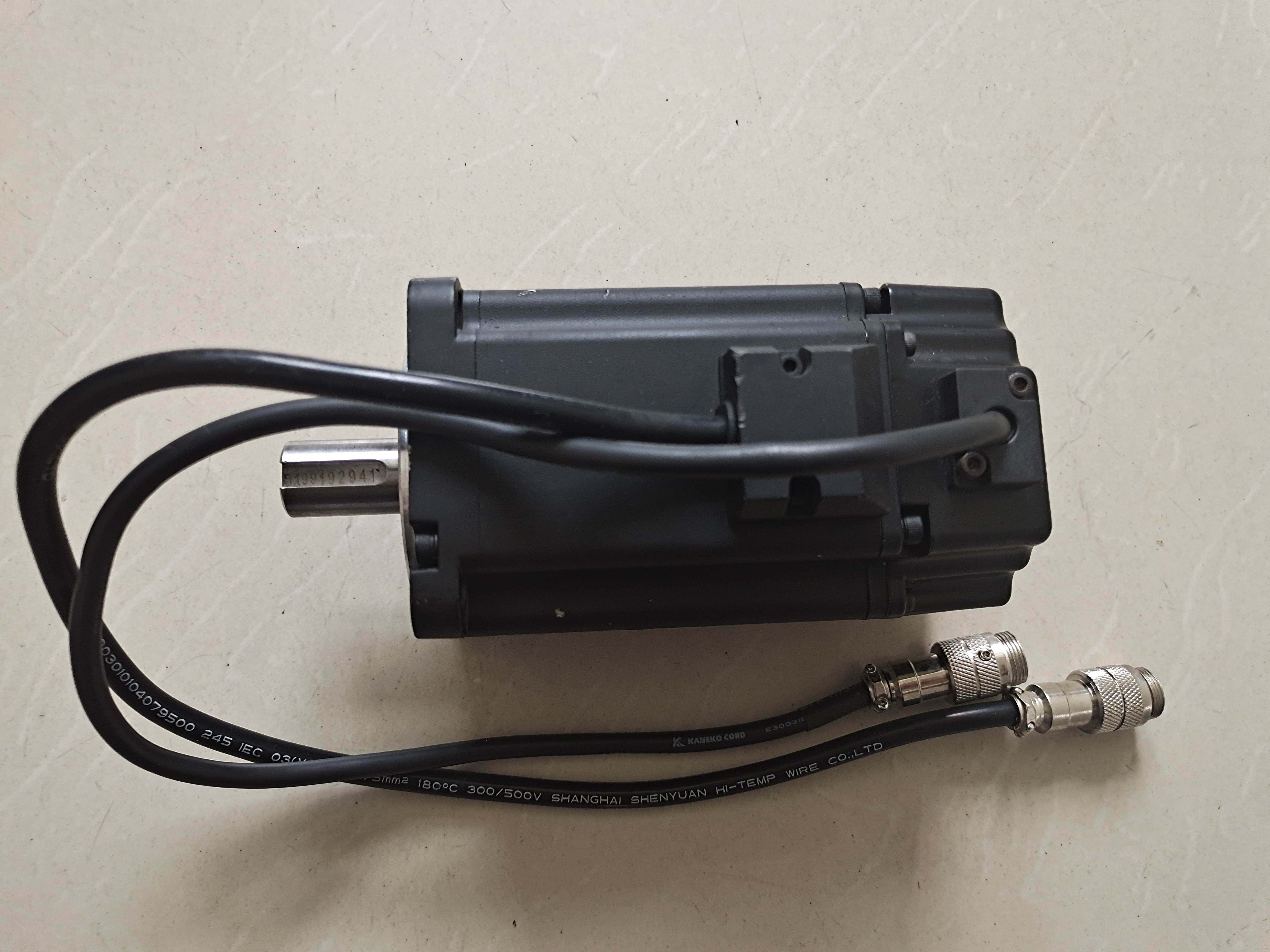 sv-ml08-0r7g-2-9a0-1000/1h09英威腾750w伺服电机9成新询价