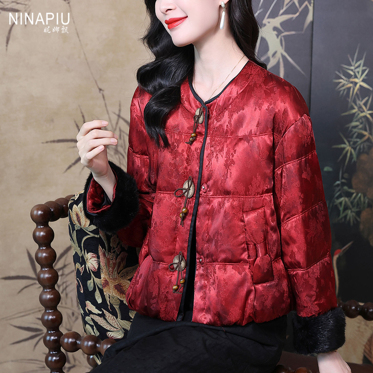 妮娜飘复古花色国风鹅羽绒服外套