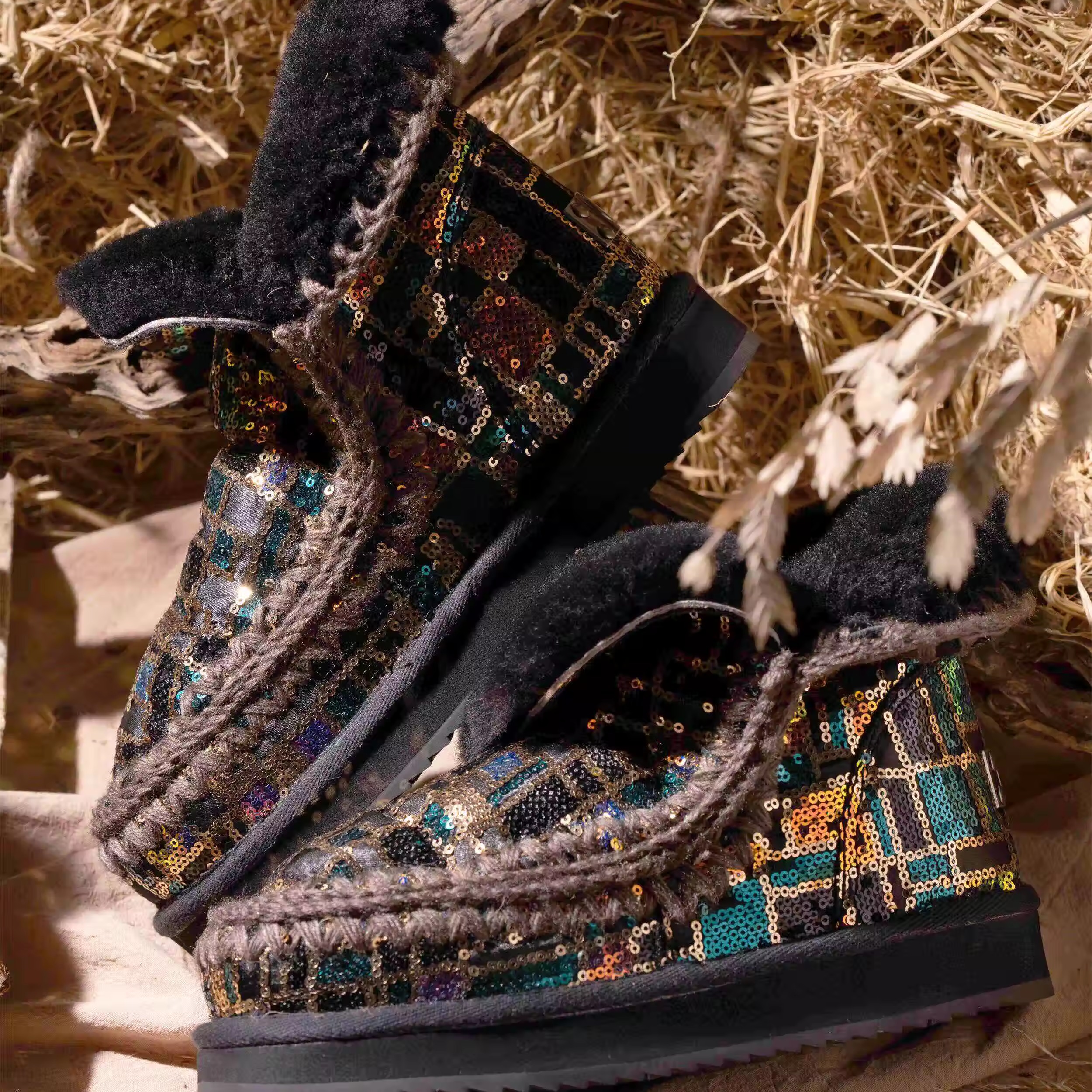 雪地靴2024羊皮毛一体亮片中高筒