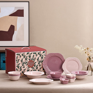 高颜值浮雕碗碟套装釉下彩家用碗盘碟陶瓷餐具礼盒装乔迁新婚新年