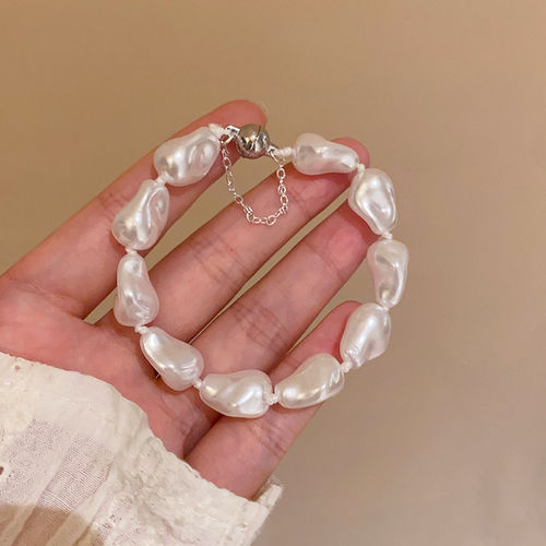 法式轻奢巴洛克珍珠手链女高级感小众设计手串个性百搭冷淡风手饰