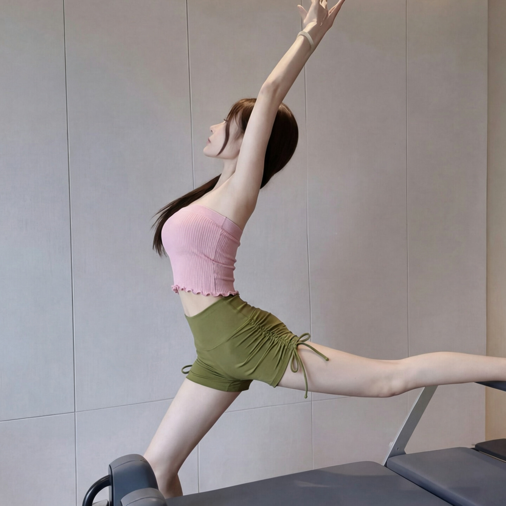 2026新款高级感瑜伽服套装女轻奢高端普拉提显瘦绝美瑜伽抹胸背心