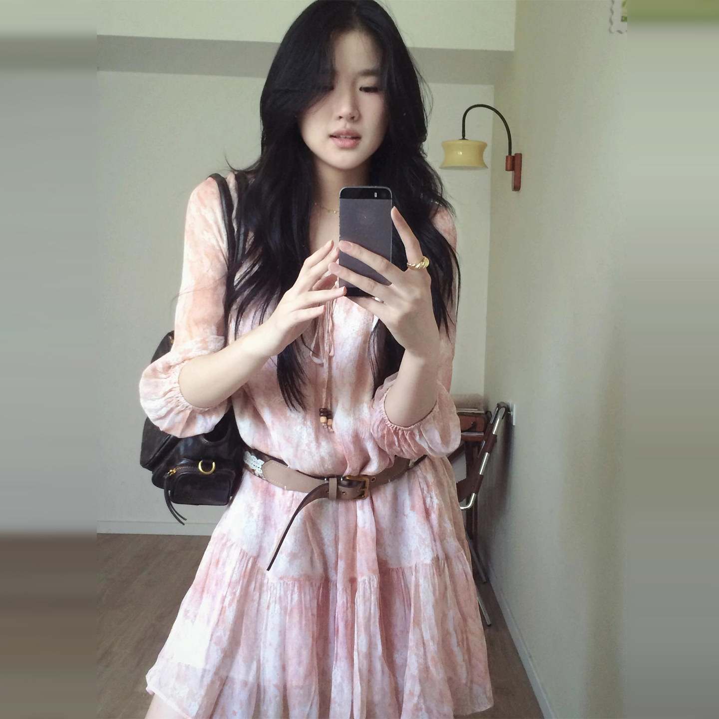 法式粉色碎花连衣裙子女夏季新款爆款海边度假高级感漂亮短裙
