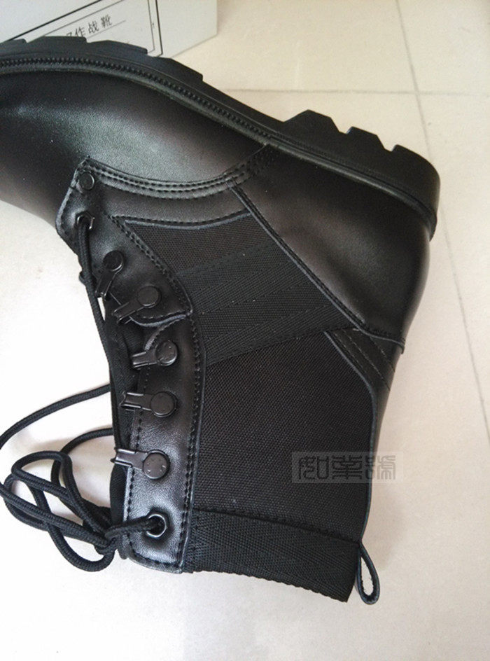 Boots militaires en cuir - Ref 1398037 Image 3