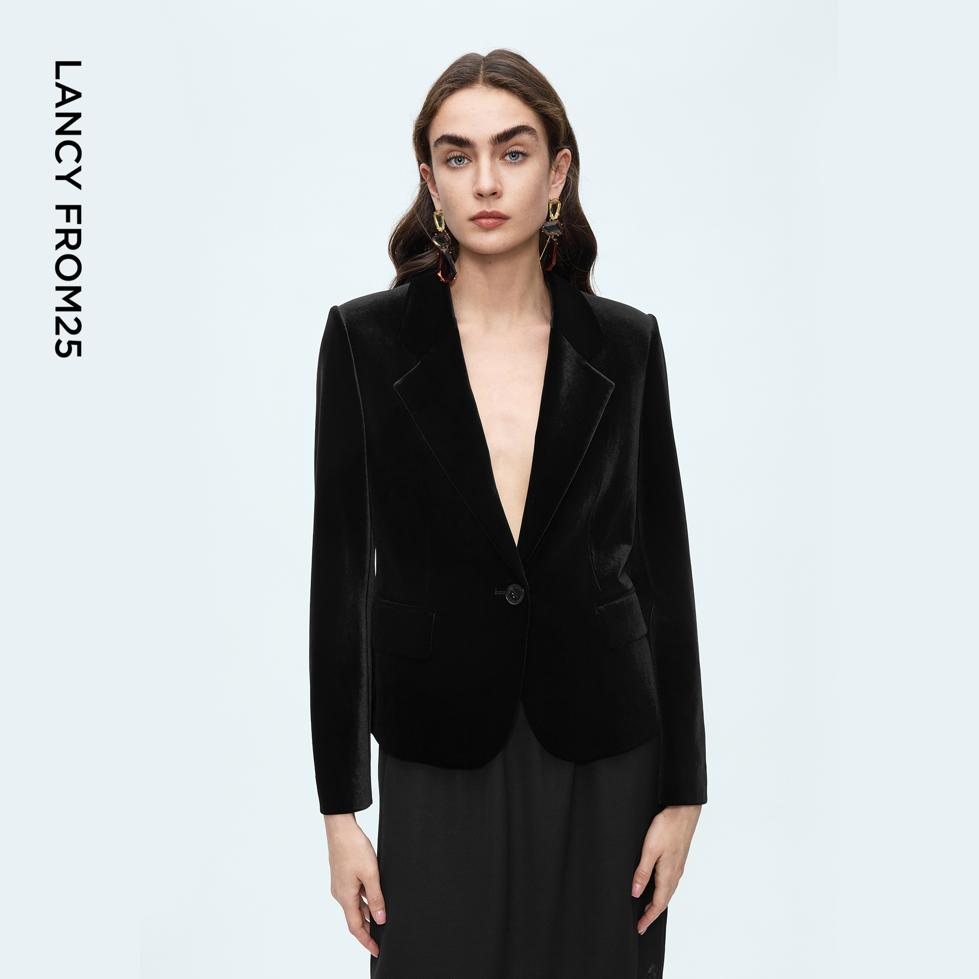 朗姿丝绒气质高级感老钱风西装外套通勤收腰西服女2025年冬季新款