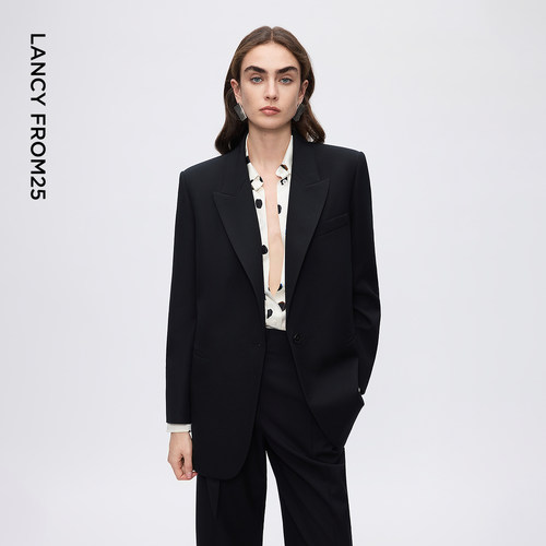 率性戗驳领 美丽诺羊毛 复古宽肩