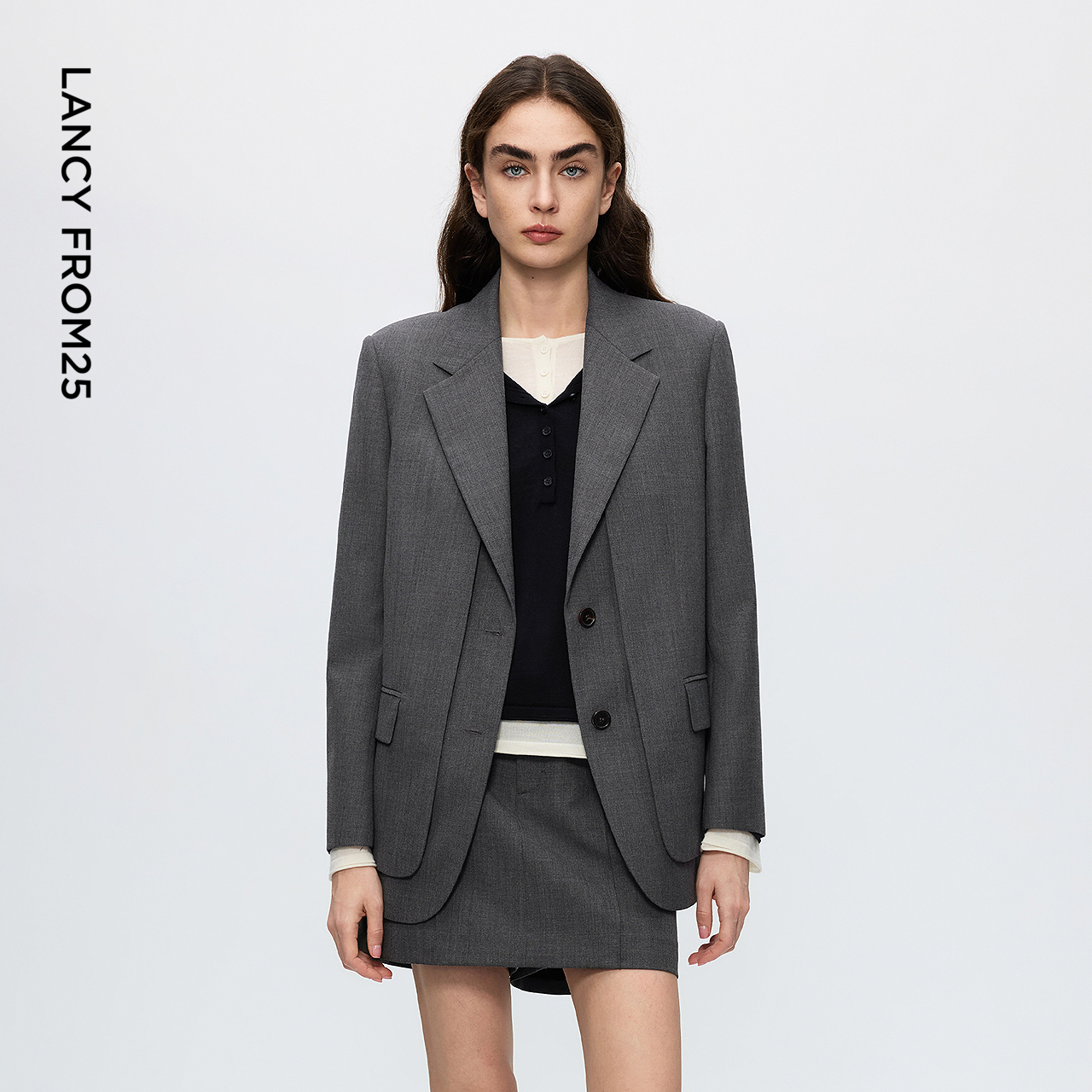 舒适羊毛 经典平驳领 解构剪裁