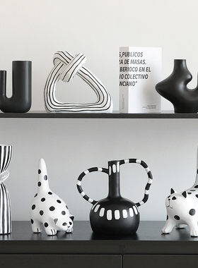 轻奢高档大气上档次客厅家居软装小众艺术高级感电视柜酒柜装饰品