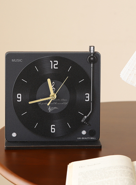 黑胶唱片时钟桌面中古风摆件高级感小众客厅家居电视柜办公室装饰