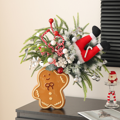 圣诞节主题服装店铺氛围感布置装饰姜饼人摆件高级感小众拍摄道具