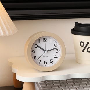 简约高颜值台式静音迷你小闹钟学生卧室桌面床头夜光电子时钟摆件