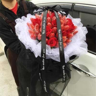 同城速递 果蔬鲜花 水果 草莓花束 红玫瑰9枝 草莓33个