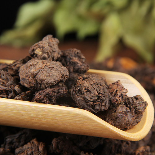 8年临沧金芽自然中号云南普洱茶
