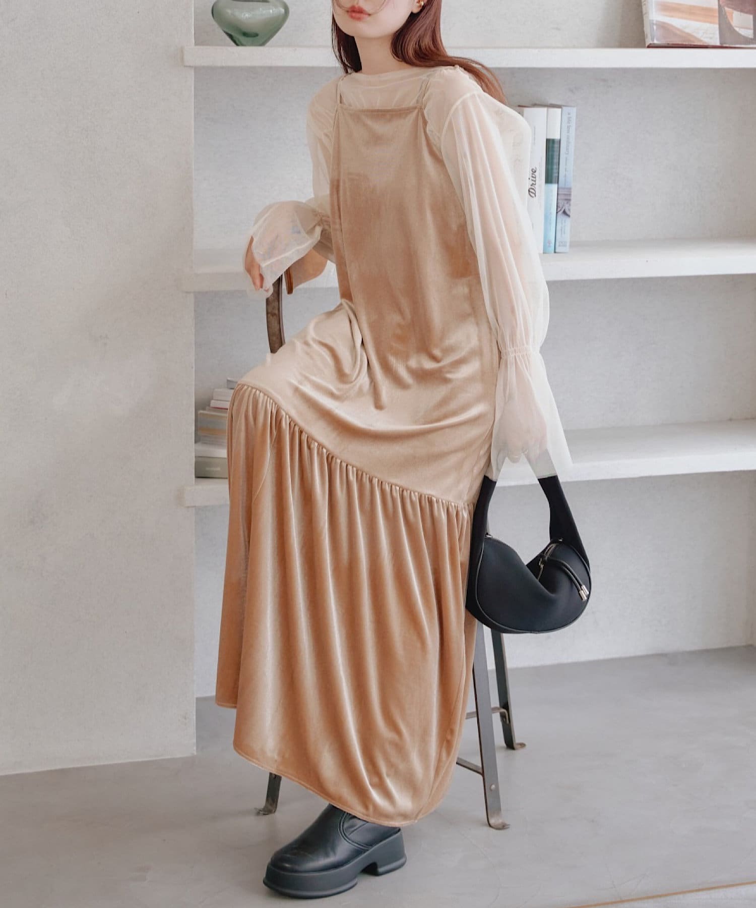 日代 Kastane Velor gathered dress 23AW 丝绒缩褶吊带连衣裙